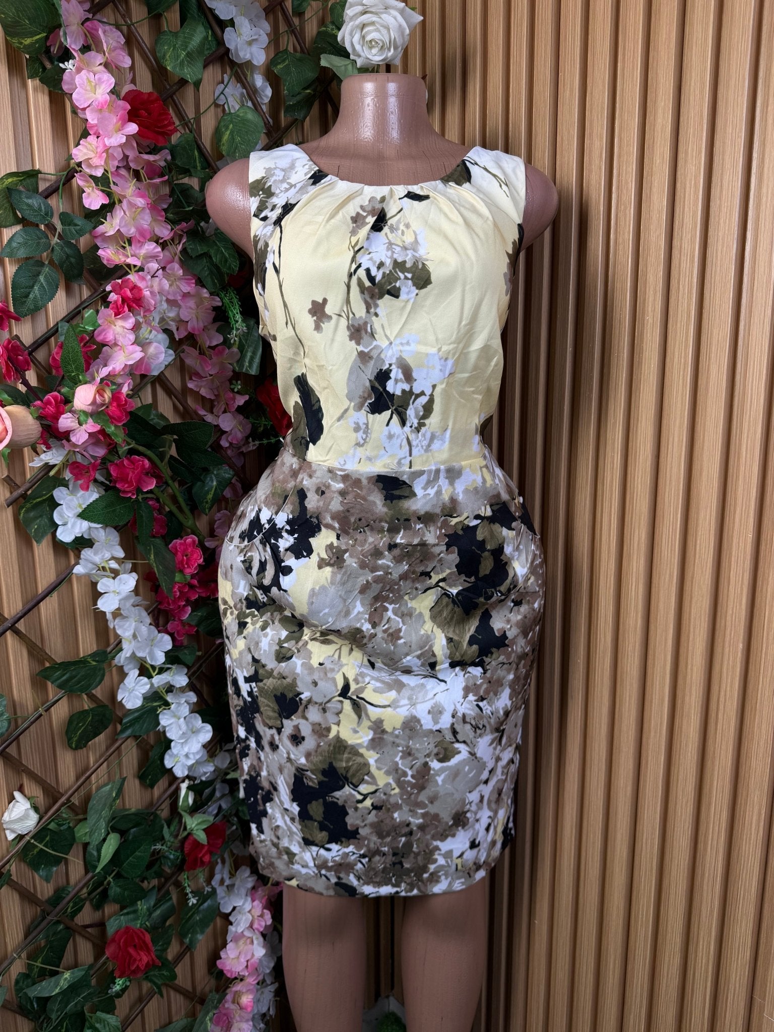 Robe moulante sans manches imprimée fleurie - Perluna Store