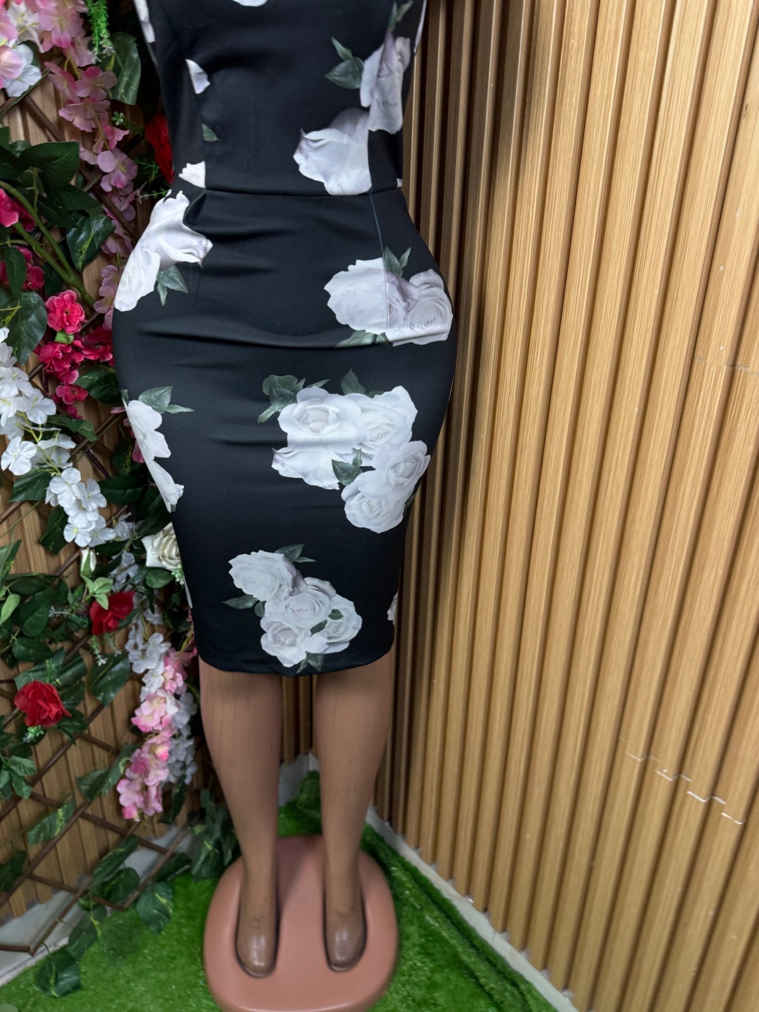 Robe moulante sans manchesimprimée fleurie - Perluna Store