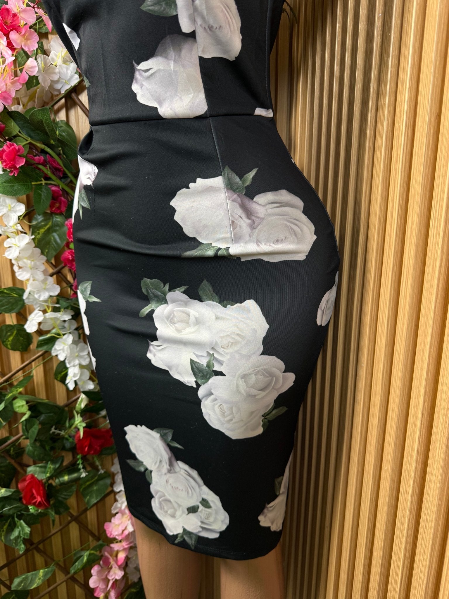 Robe moulante sans manchesimprimée fleurie - Perluna Store