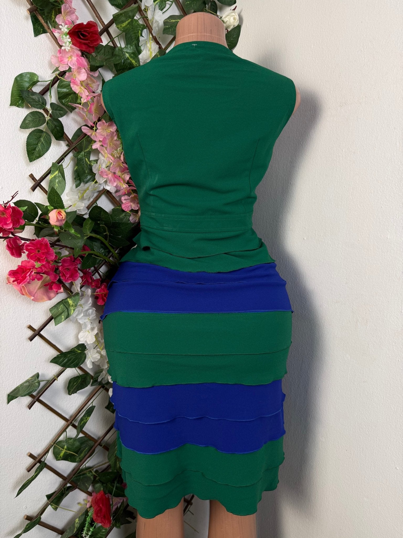 Robe moulante sans manches - Perluna Store - kinshasa