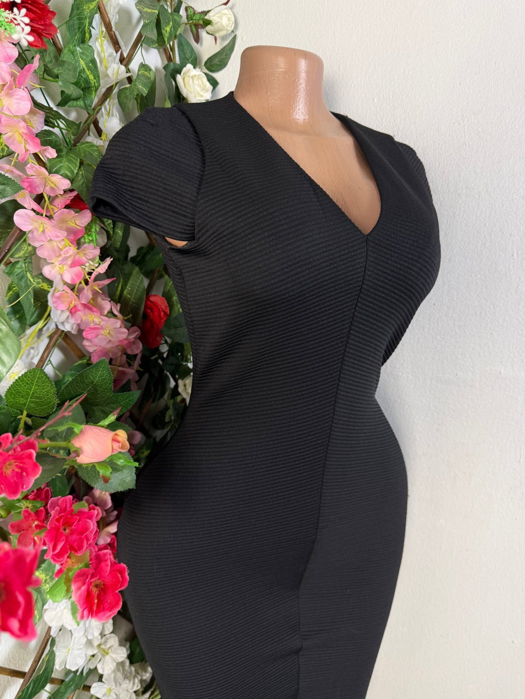 Robe moulante sans manches - Perluna Store
