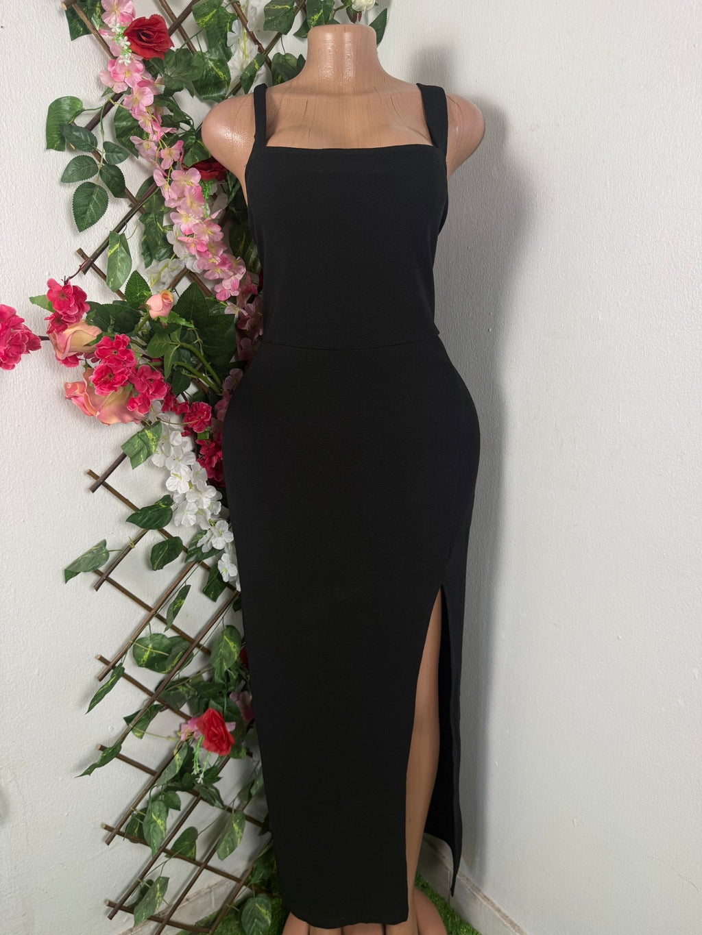 Robe moulante slim longueà fine bretelles - Perluna Store