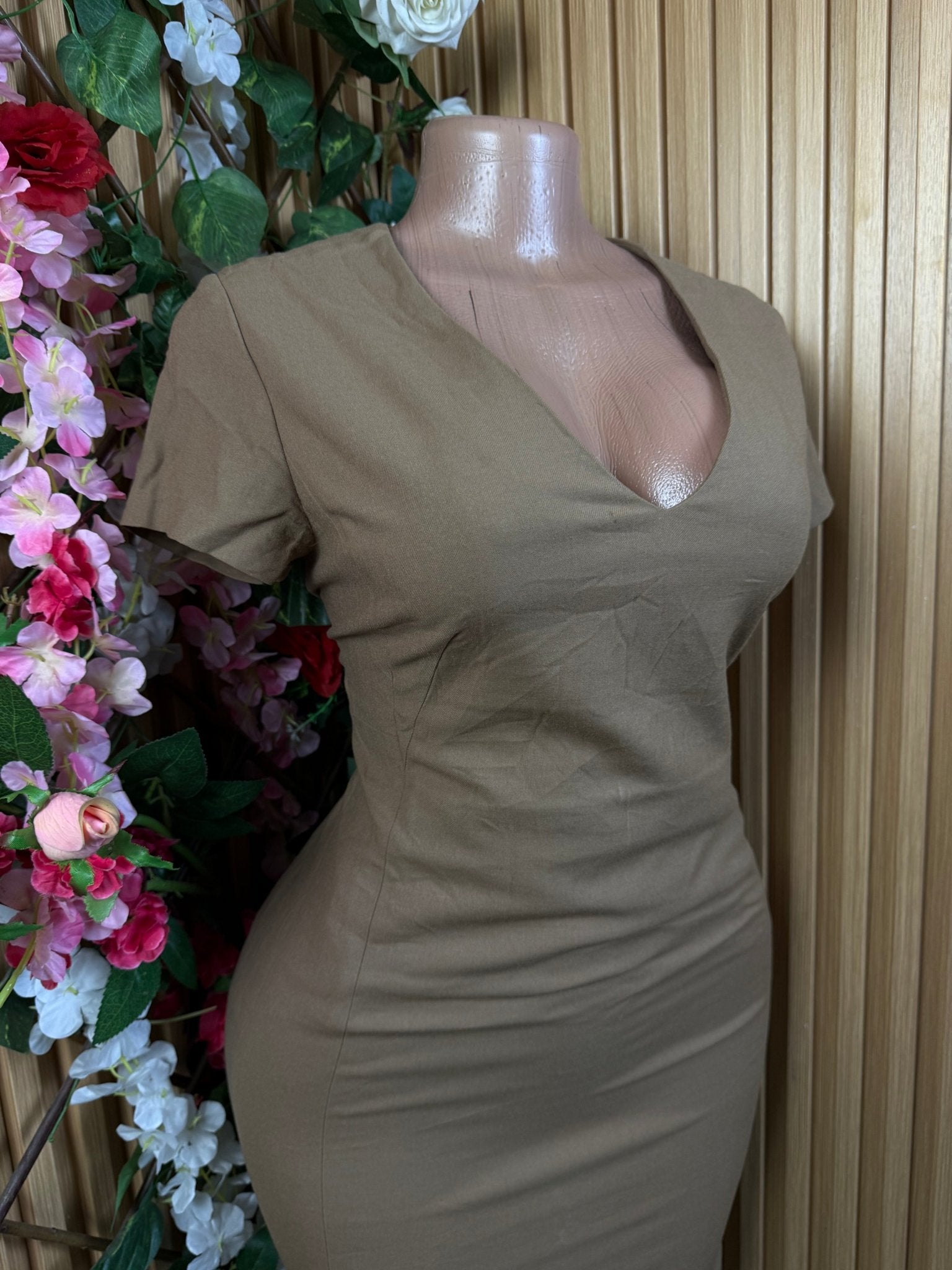 Robe moulante slim manches courtes - Perluna Store