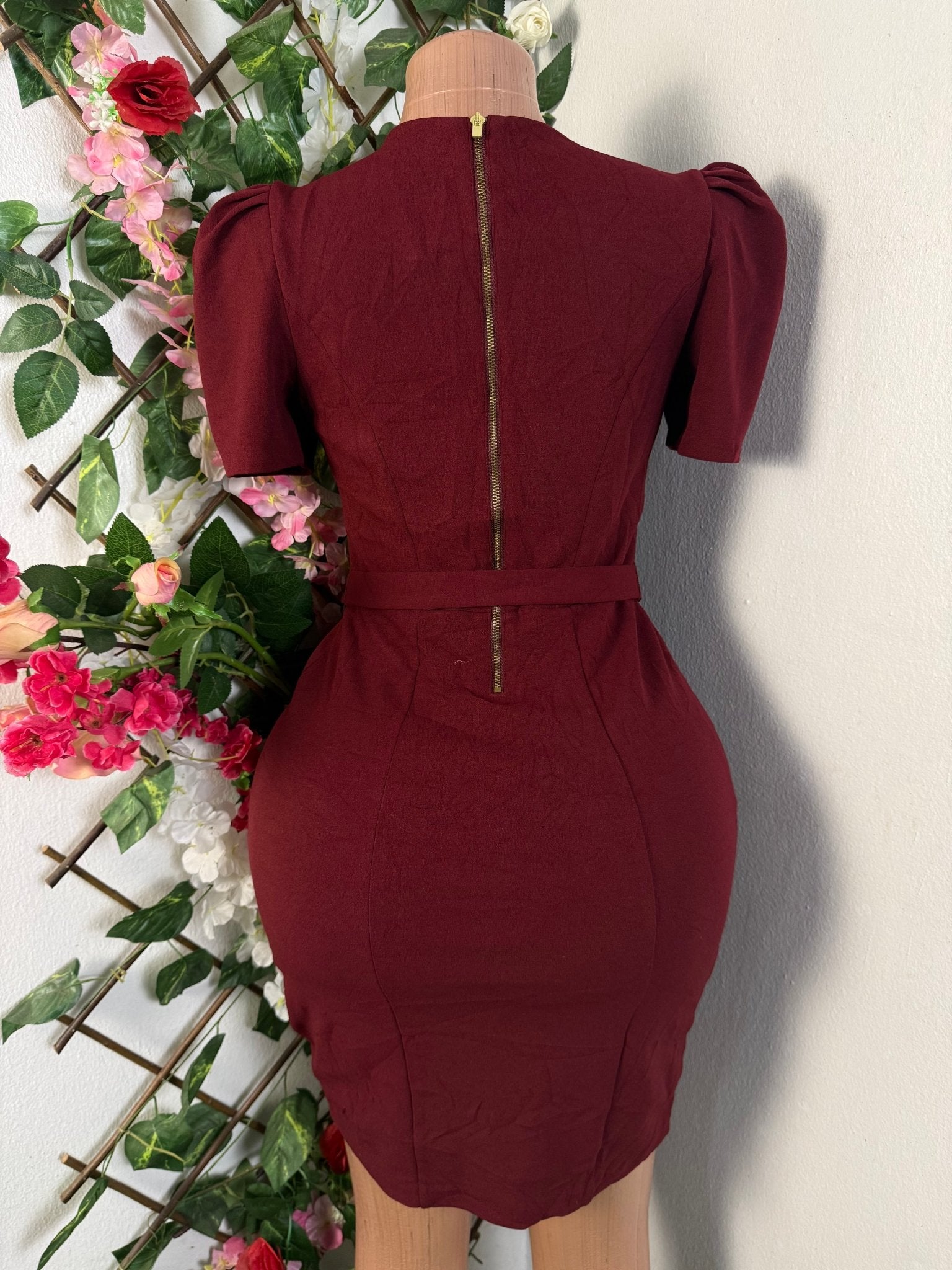 Robe moulante slim manches courtes - Perluna Store
