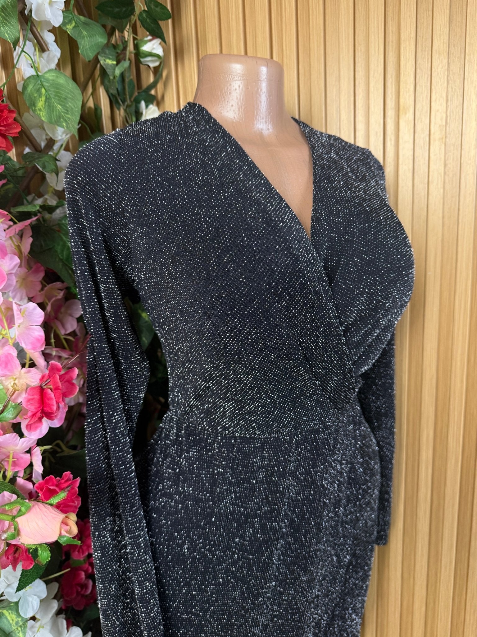 Robe moulante slim manches longues décollectée - Perluna Store