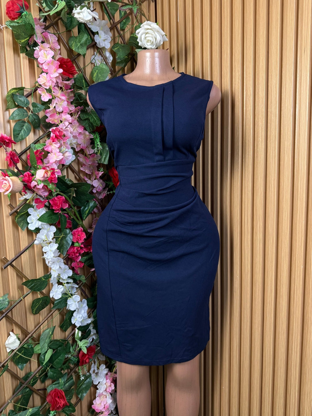Robe moulante slim sans manches dénudée - Perluna Store