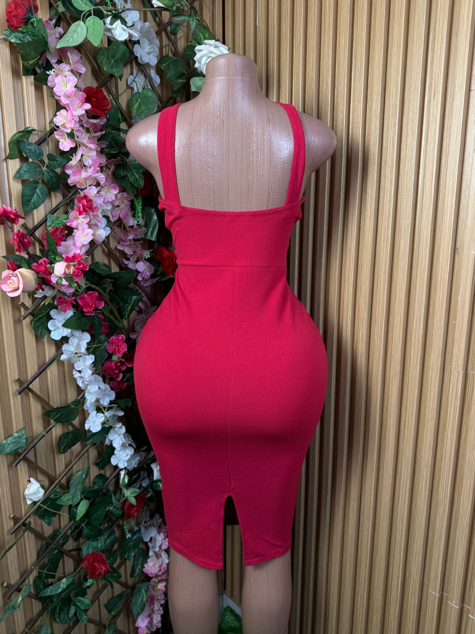 Robe moulante slim sans manches dénudée - Perluna Store