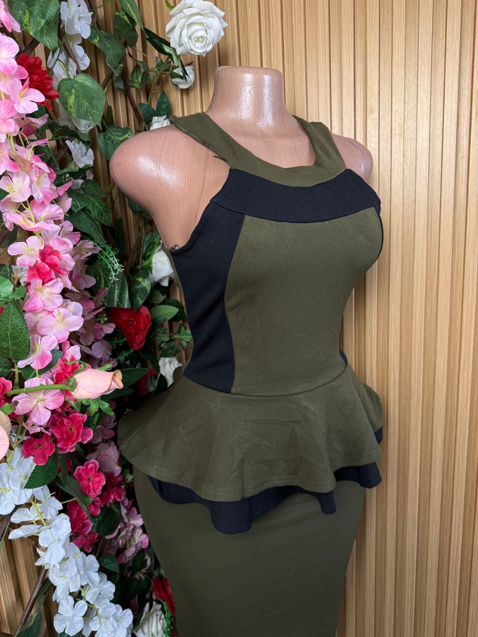 Robe moulante slim stylée sans manches - Perluna Store