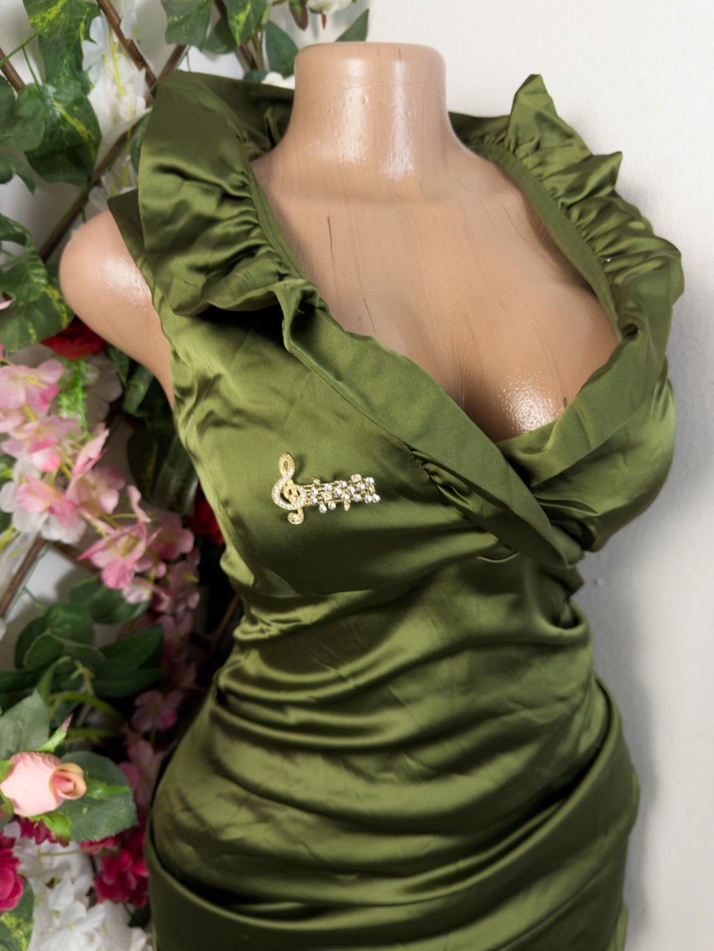 Robe moulante stylée sans manches décollectée - Perluna Store