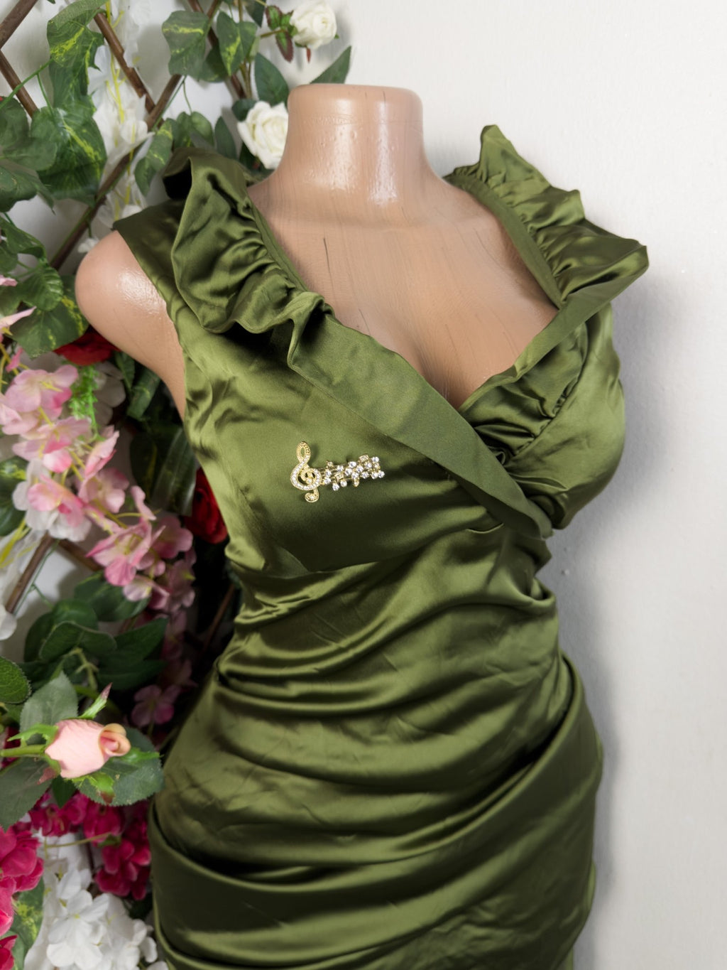 Robe moulante stylée sans manches décollectée - Perluna Store