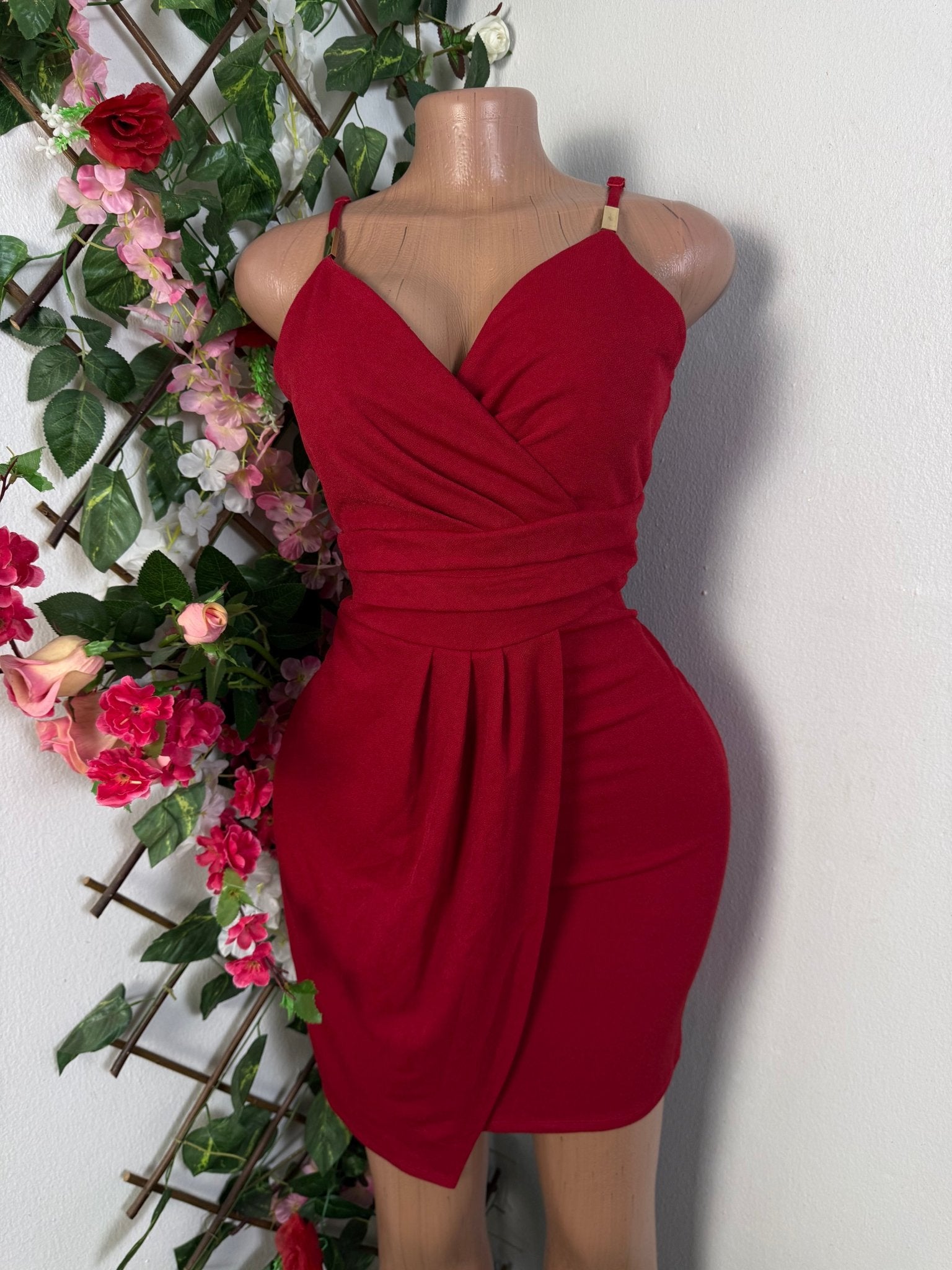Robe moulante te a fine bretelles  - Perluna Store - kinshasa
