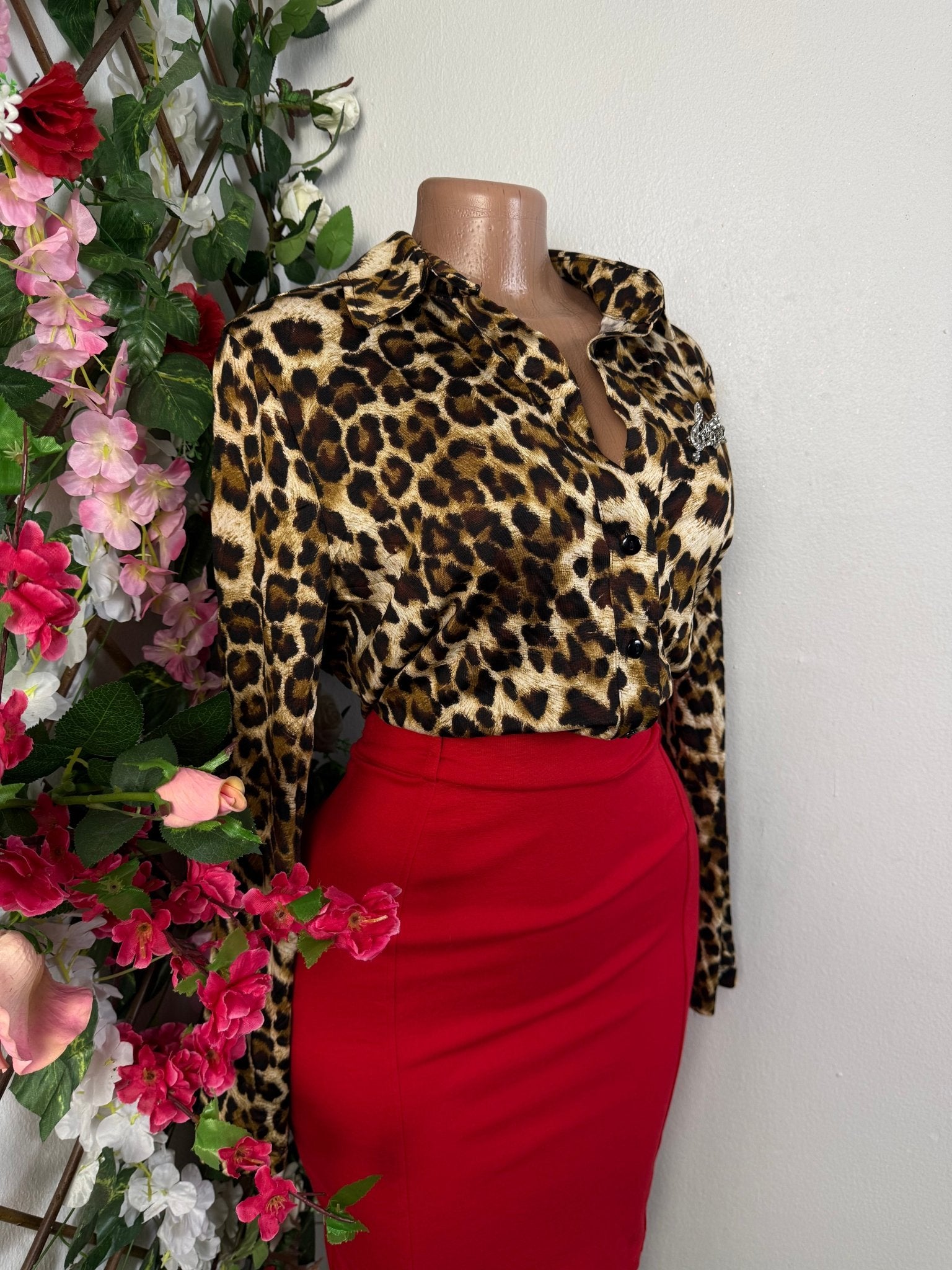 Robe moulante top chemise léopard - Perluna Store - kinshasa
