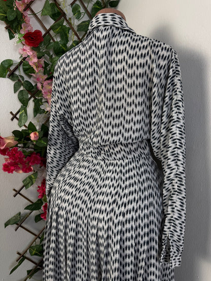 Robe plissé manche longue colle chemise - Perluna Store - kinshasa