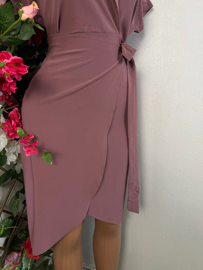Robe portefeaulle colle en V - Perluna Store - kinshasa