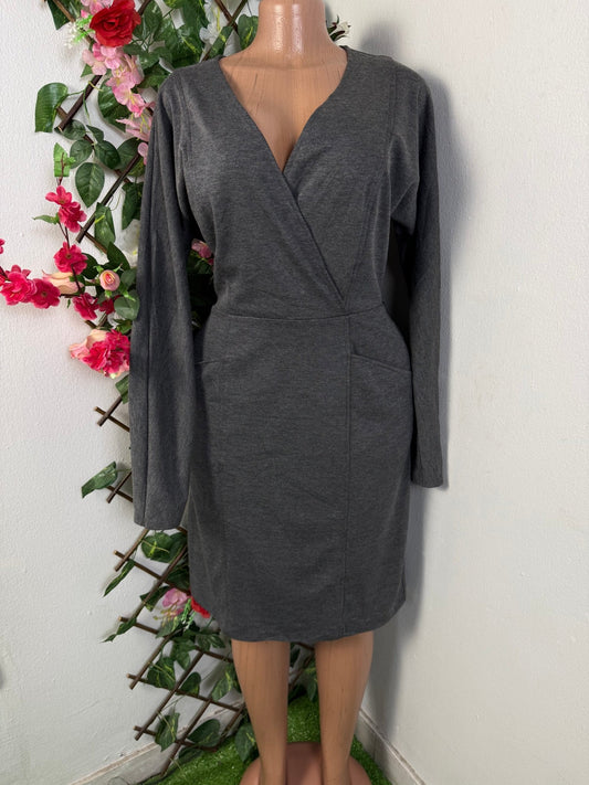 Robe portefeuille manche longue - Perluna Store - kinshasa