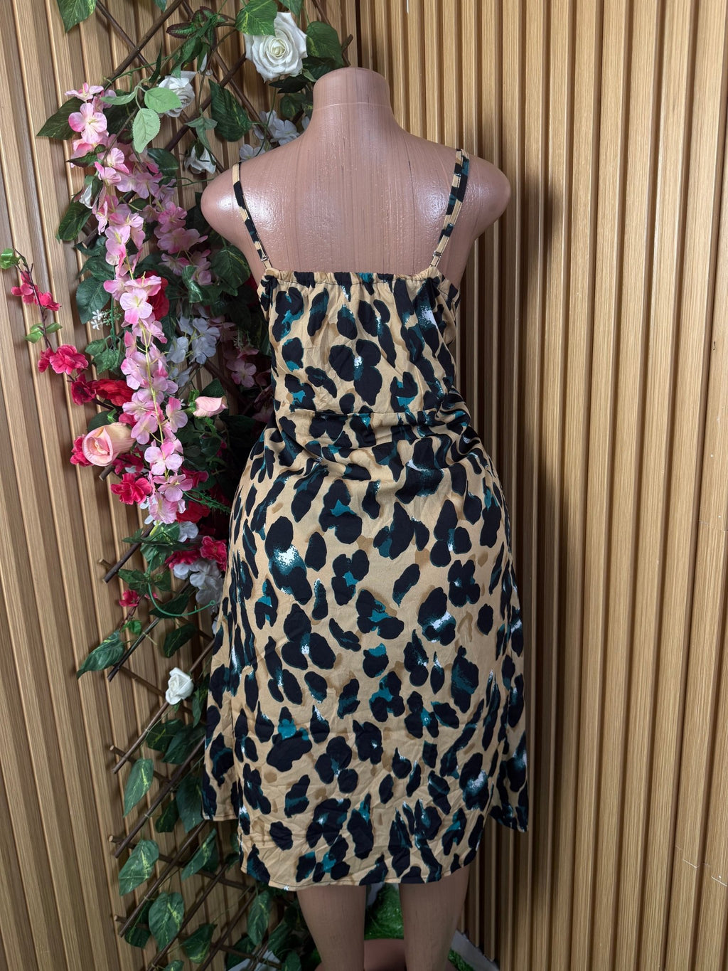 Robe singlet mi-longue slim à fines bretelles - Perluna Store