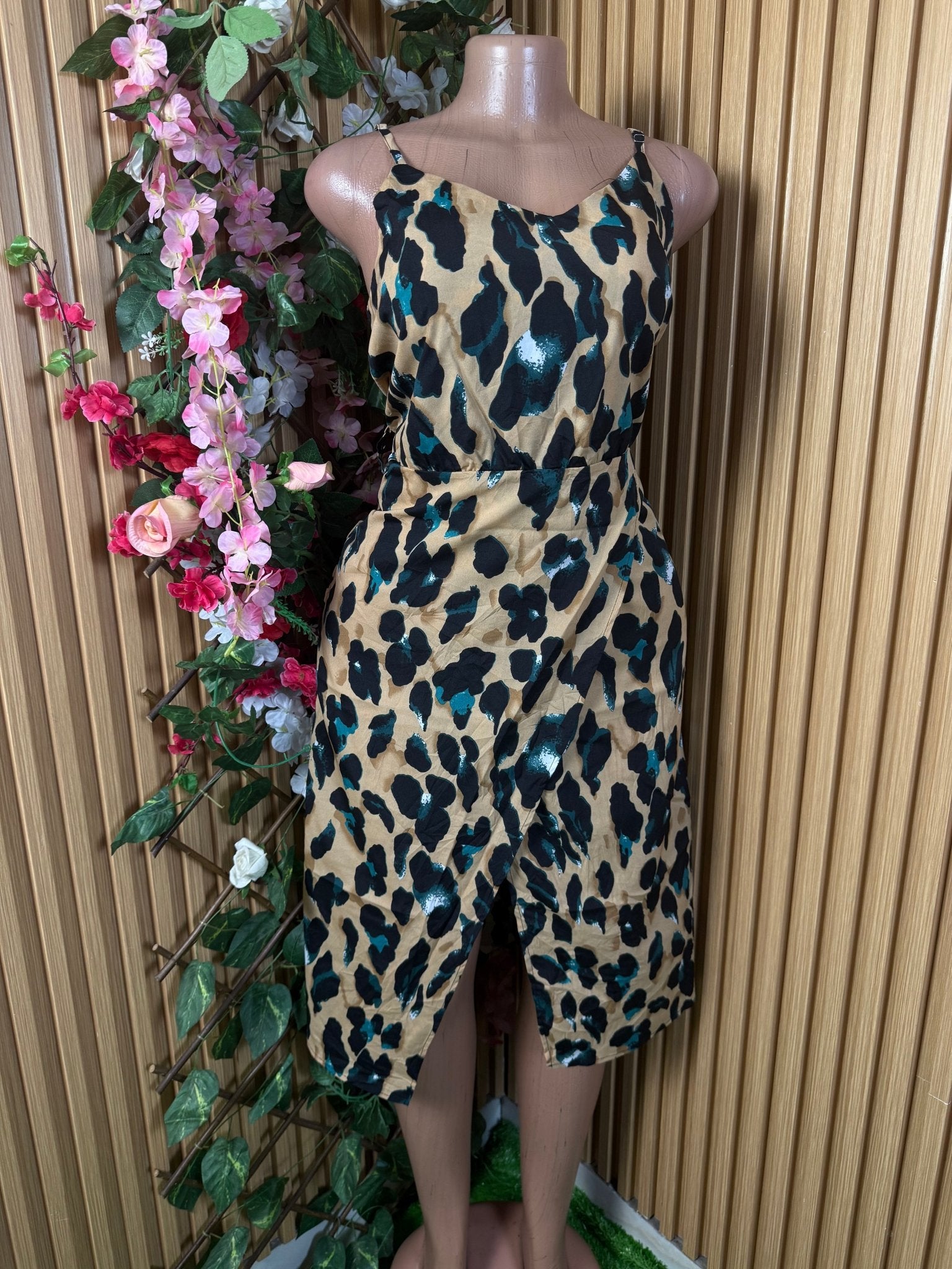Robe singlet mi-longue slim à fines bretelles - Perluna Store