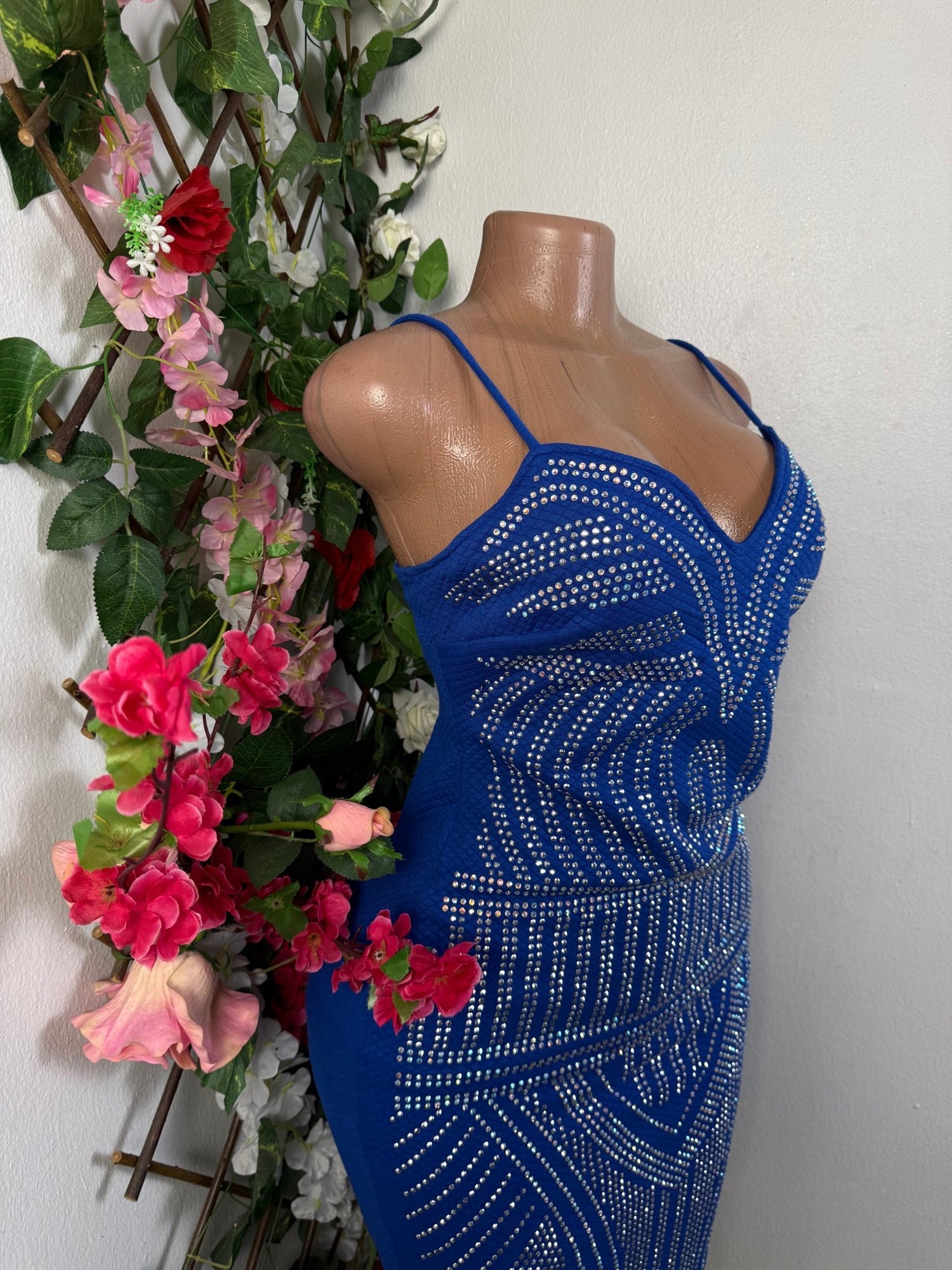 Robe soirée courte orne de pierre brillant - Perluna Store - kinshasa