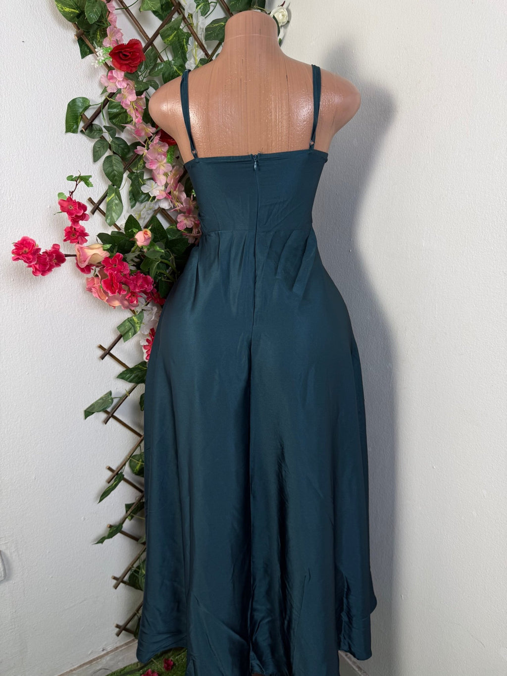 Robe soirée en satin à fine bretelle - Perluna Store - kinshasa