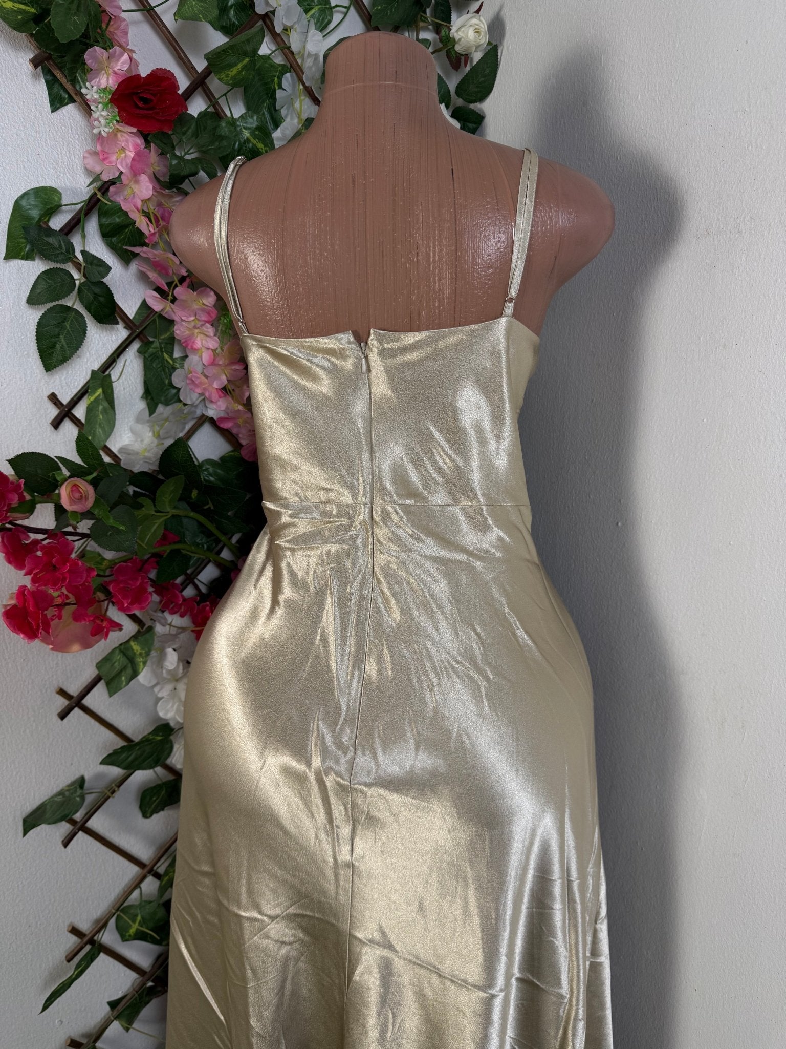 Robe soirée évasée longue manches longue - Perluna Store - kinshasa