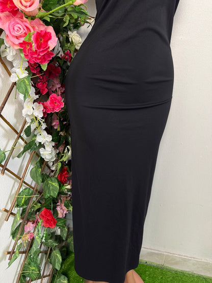 Robe soirée longue à voile brodée courte manche - Perluna Store - kinshasa