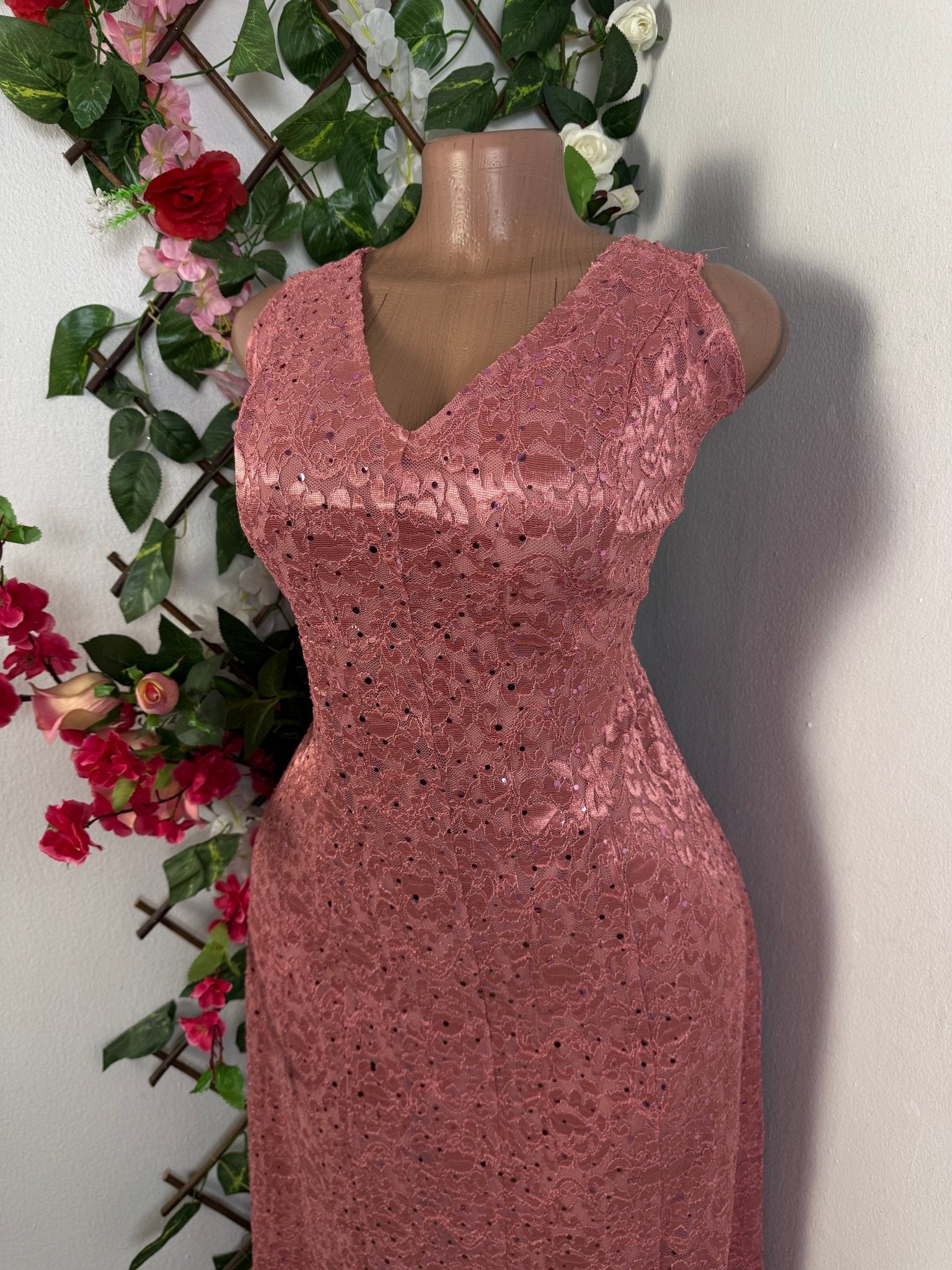 Robe soirée longue sa sans manche  - Perluna Store - kinshasa