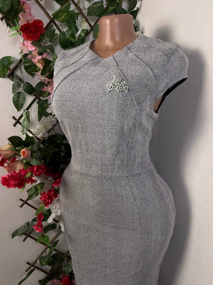Robe tailleur sans manche - Perluna Store - kinshasa