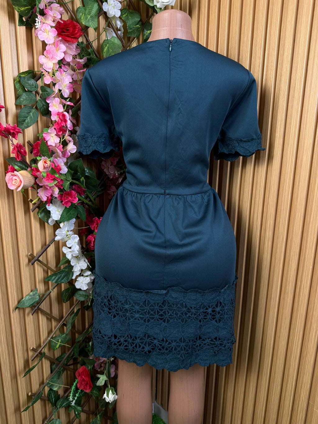 Robe &vasée manches courtes décollectée - Perluna Store