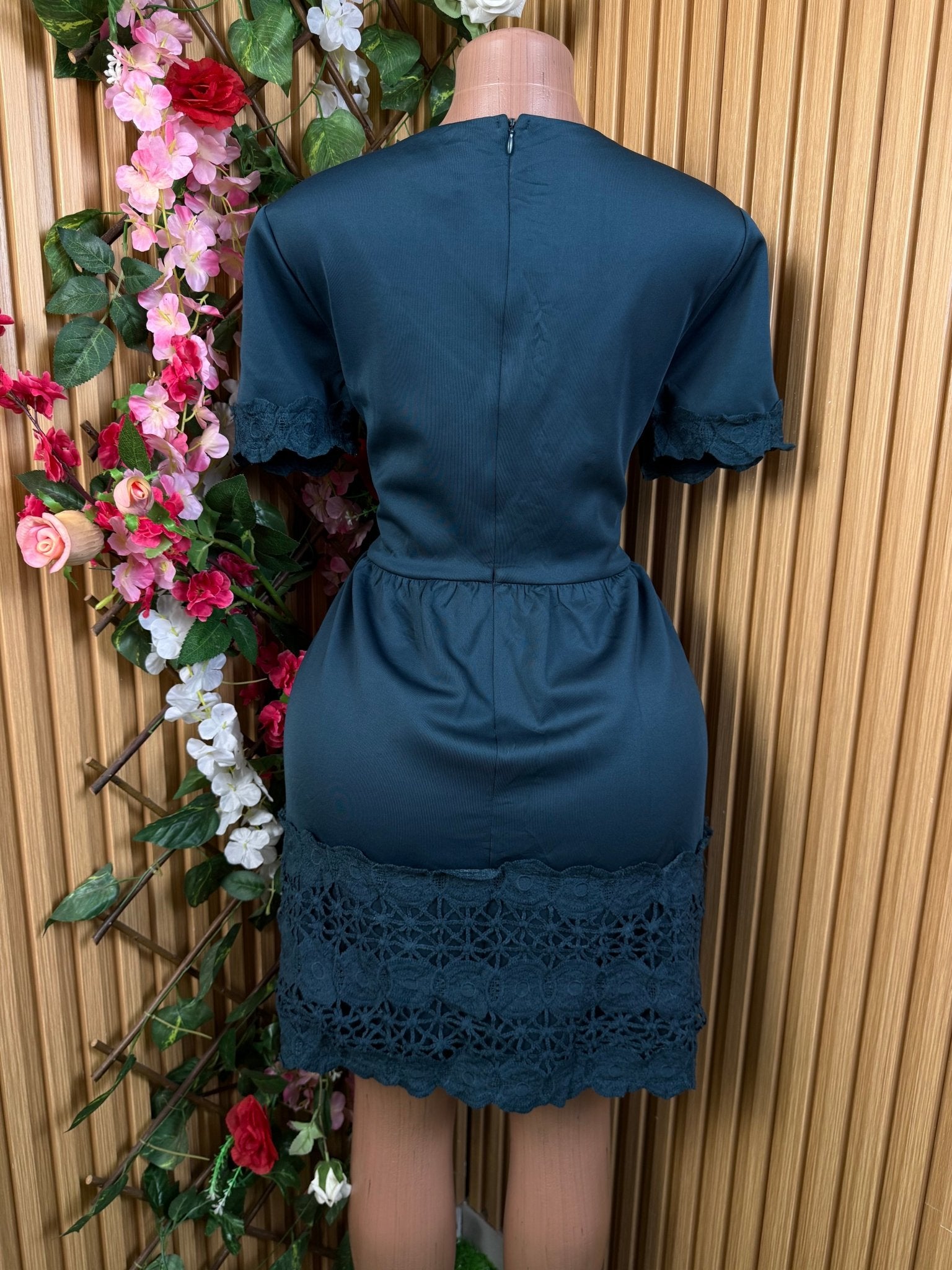 Robe &vasée manches courtes décollectée - Perluna Store