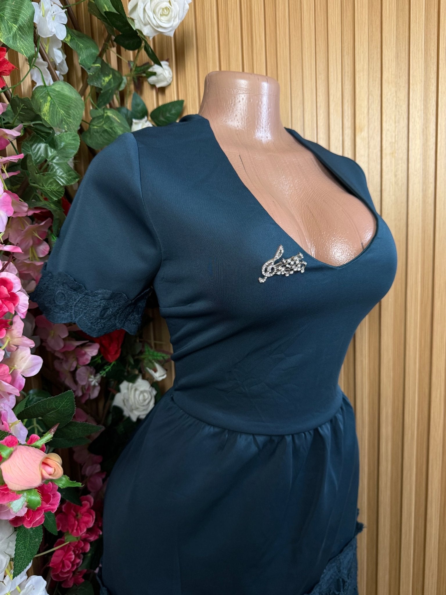 Robe &vasée manches courtes décollectée - Perluna Store