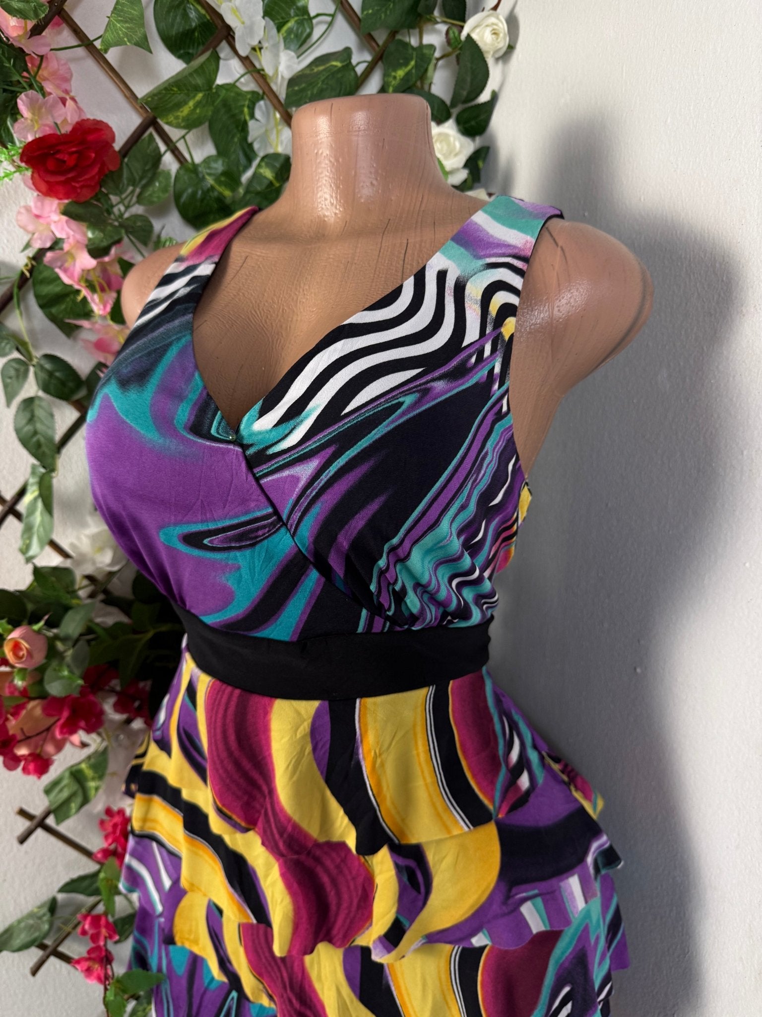 Robe volante mi longue cintrée - Perluna Store - kinshasa