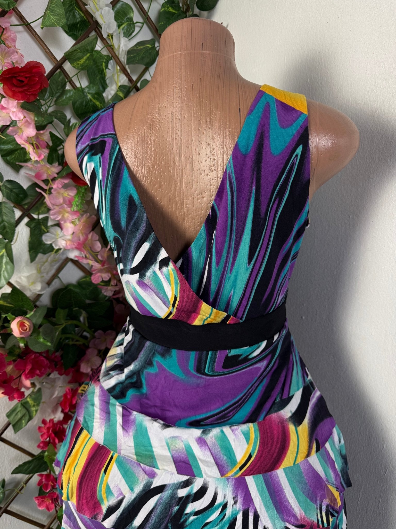 Robe volante mi longue cintrée - Perluna Store - kinshasa