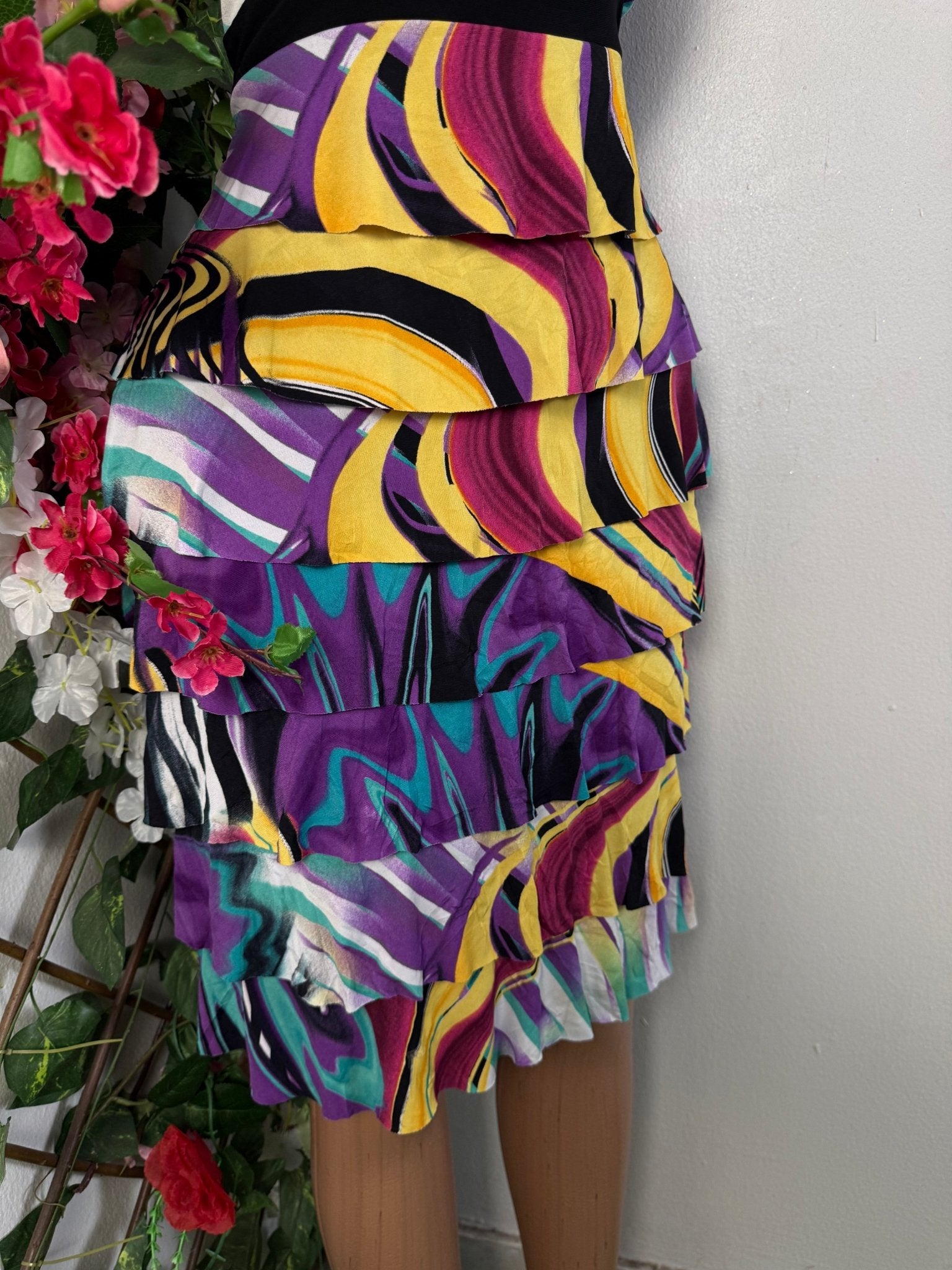 Robe volante mi longue cintrée - Perluna Store - kinshasa