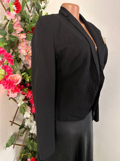 Veste blazer pour femme couleur noir sans poche extérieur - Perluna Store - kinshasa
