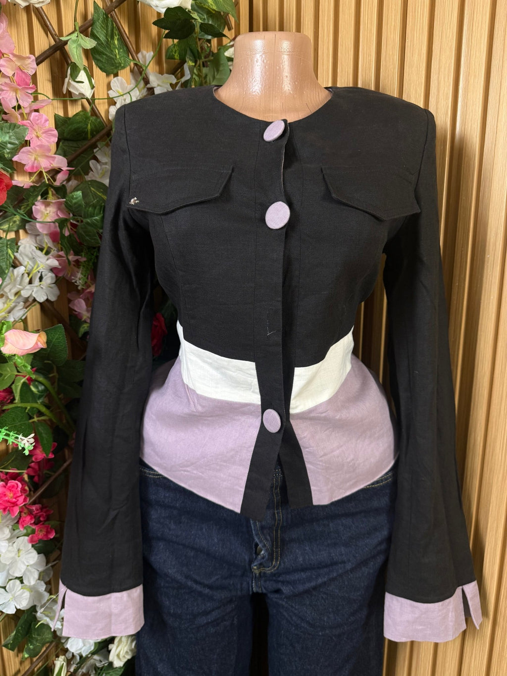 Veste blazer pour femme couleur noire à trois boutons - Perluna Store