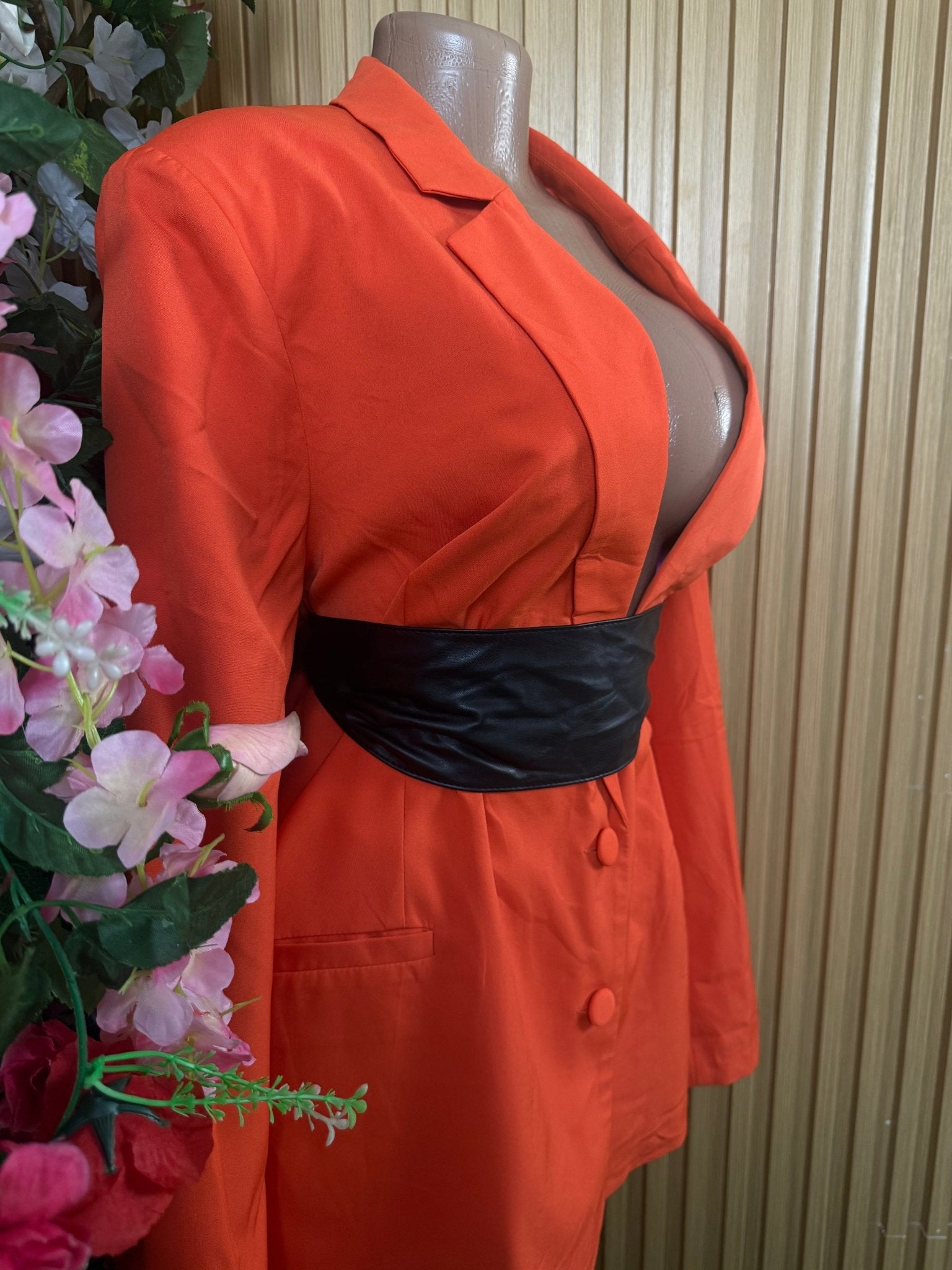 Veste blazer pour femme couleur orange à deux boutons - Perluna Store